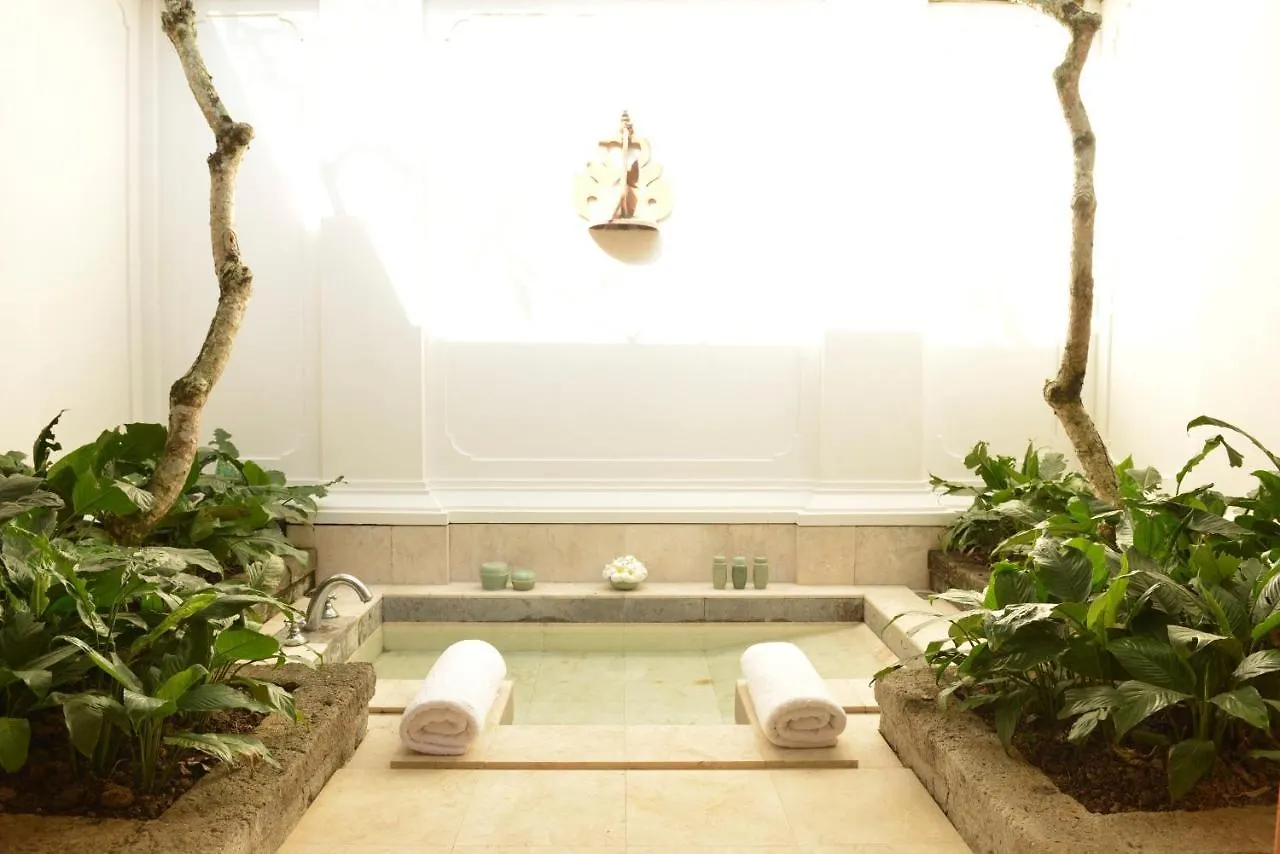 Hotel Amandari Ubud 5*,